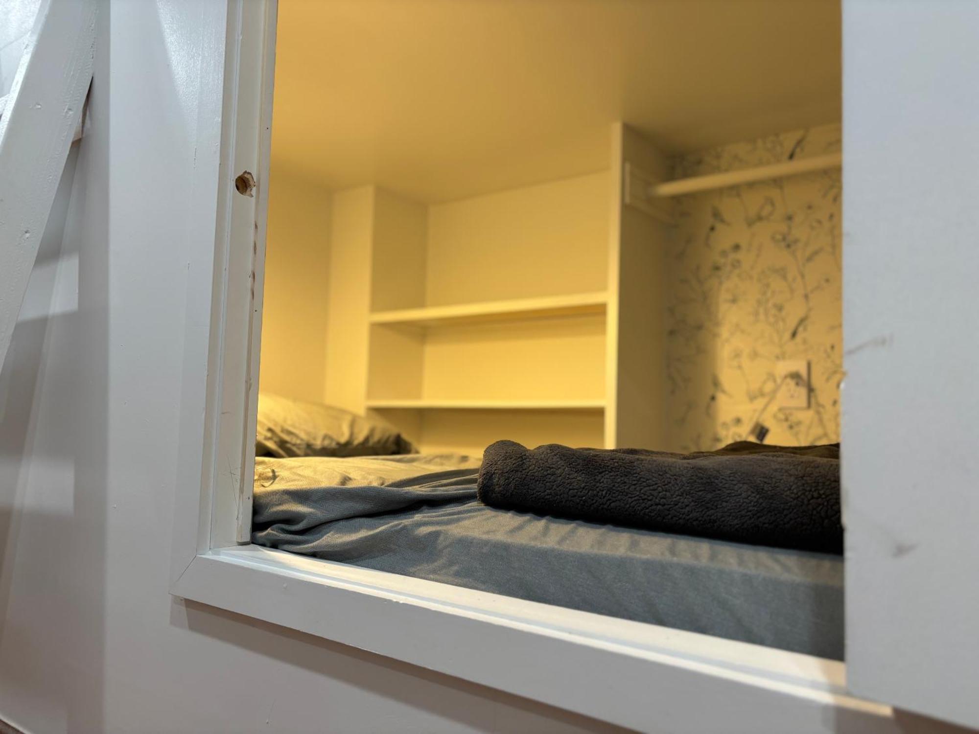 Capsule Hostel Ньюарк Экстерьер фото